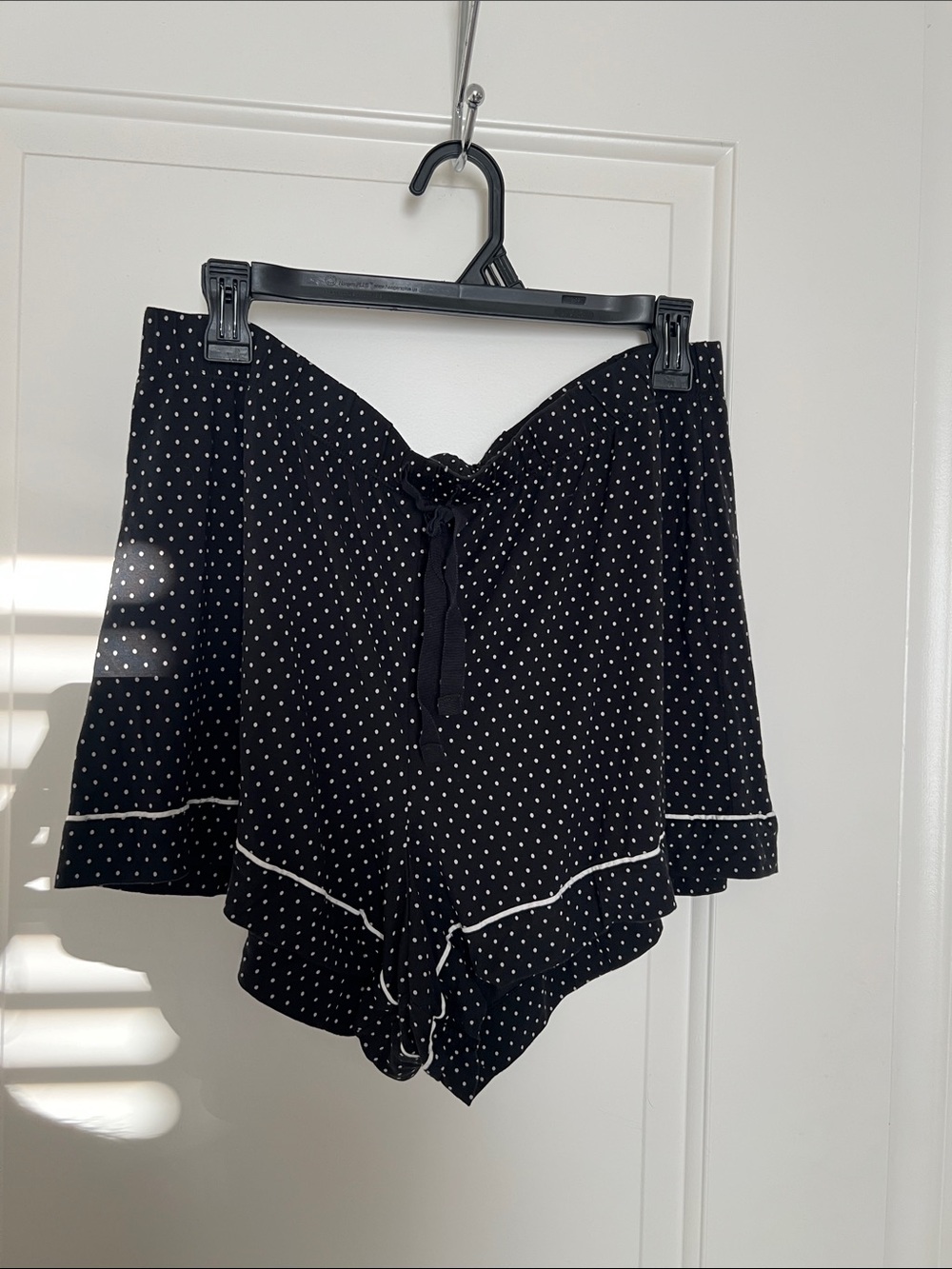 Victoria's Secret Black Polka Dot Pajama Lounge Shorts Sz L